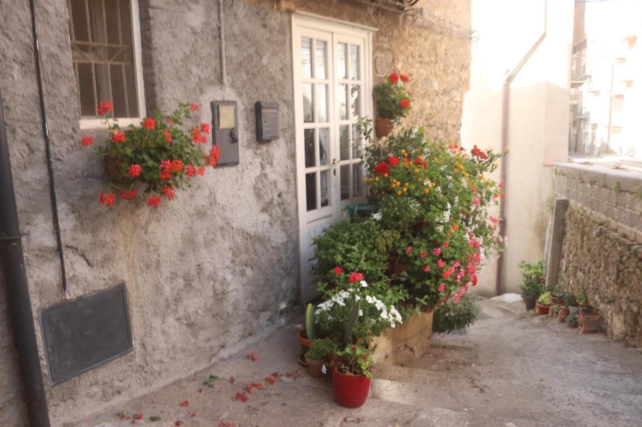 Marianna Hotel Isnello Bagian luar foto
